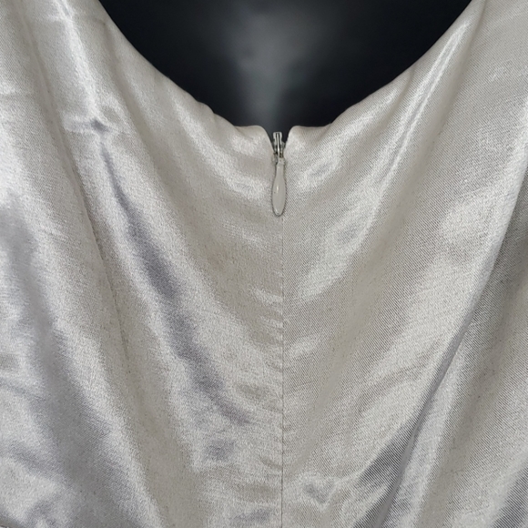 Silver Prom dress or bridesmaid - Picture 5 of 6